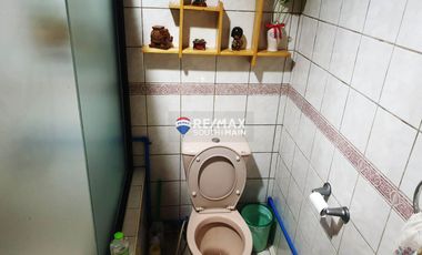 4 Bedroom Bungalow with a 2 door apartment for sale in Better Living Paranaque