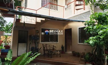 4 Bedroom Bungalow with a 2 door apartment for sale in Better Living Paranaque
