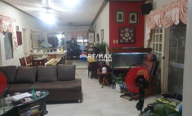 4 Bedroom Bungalow with a 2 door apartment for sale in Better Living Paranaque