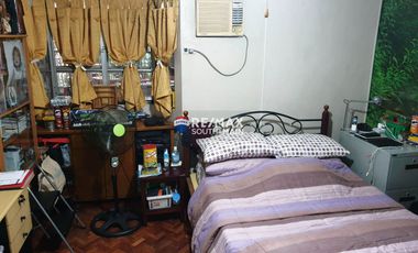 4 Bedroom Bungalow with a 2 door apartment for sale in Better Living Paranaque