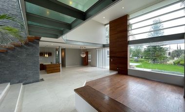 VENTA DE  RESIDENCIA DE CUATRO RECAMARAS EN CAMPANARIO CLUB DE GOLF