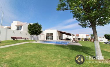 RENTA CASA AMUEBLADA🏡 Puerta De Piedra Residencial Coto 3 Celaya Gto
