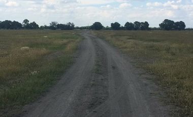Se Vende Terreno Industrial en Queretaro y Guanajuato carretera 57 con vía del tren y concesión de agua