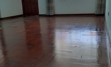 Vendo Departamento amplio en primer piso + cochera carport