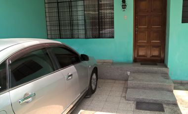Vendo Departamento amplio en primer piso + cochera carport