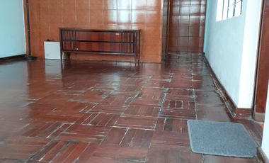 Vendo Departamento amplio en primer piso + cochera carport
