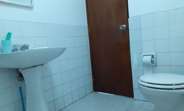 Vendo Departamento amplio en primer piso + cochera carport