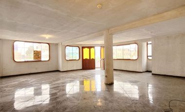 SE ALQUILA CASA COMO TERRENO EN ESQUINA, EN URBANIZACION LOS JAZMINES CALLAO REF CDRA 9 DE AV. BERTELLO