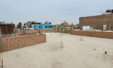 SE ALQUILA CASA COMO TERRENO EN ESQUINA, EN URBANIZACION LOS JAZMINES CALLAO REF CDRA 9 DE AV. BERTELLO