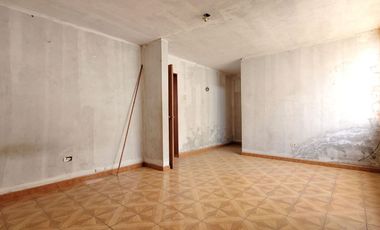 SE ALQUILA CASA COMO TERRENO EN ESQUINA, EN URBANIZACION LOS JAZMINES CALLAO REF CDRA 9 DE AV. BERTELLO
