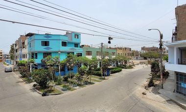 SE ALQUILA CASA COMO TERRENO EN ESQUINA, EN URBANIZACION LOS JAZMINES CALLAO REF CDRA 9 DE AV. BERTELLO