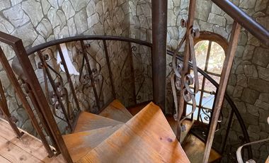 Hermosa propiedad 2 pisos Paine