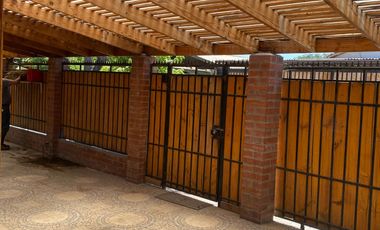 Hermosa propiedad 2 pisos Paine