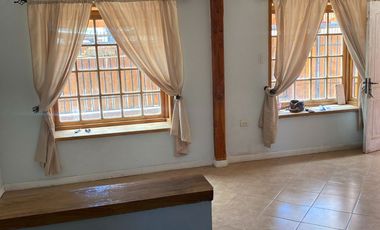 Hermosa propiedad 2 pisos Paine