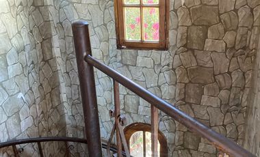 Hermosa propiedad 2 pisos Paine