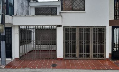 Se vende casa en la urbanización Las Margaritas, sector éxito, home center, Ibagué