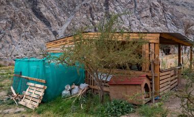 Terreno de 1.980 m2, orilla de carretera. Huanta, Valle del Elqui. $42 millones