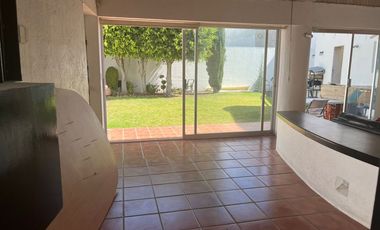 CASA EN VENTA 1 SOLA PLANTA JURIQUILLA EXCELENTE OPORTUNIDAD