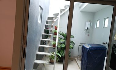 Venta Villa moderna y elegante a 50 mts. del mar, Salinas.