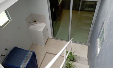 Venta Villa moderna y elegante a 50 mts. del mar, Salinas.