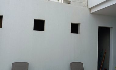 Venta Villa moderna y elegante a 50 mts. del mar, Salinas.