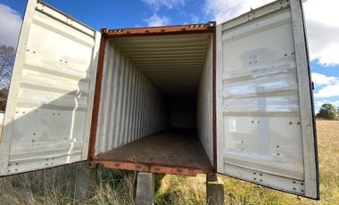 Z O N A S U R . C L Parcela con  Container 40 pies, Vista al Volcán, electricidad camino Villarrica Loncoche