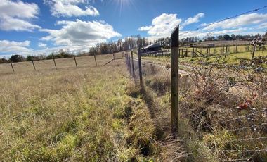 Z O N A S U R . C L Parcela con  Container 40 pies, Vista al Volcán, electricidad camino Villarrica Loncoche