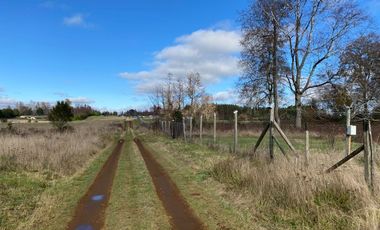 Z O N A S U R . C L Parcela con  Container 40 pies, Vista al Volcán, electricidad camino Villarrica Loncoche