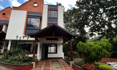 SE VENDE CASA EN CONJUNTO MONTEMAYOR LA FLORESTA