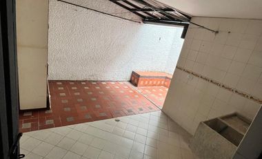 SE VENDE CASA EN CONJUNTO MONTEMAYOR LA FLORESTA