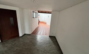 SE VENDE CASA EN CONJUNTO MONTEMAYOR LA FLORESTA