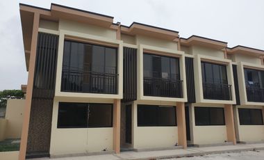 FOR SALE TOWNHOUSE 4BR 10% DOWNPAYMENT PAYABLE IN 10 MONTHS WITH 10% DISCOUNT!!! PRIME LOCATION...