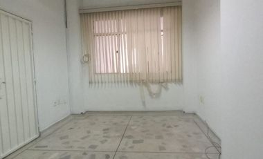 VENDO  AMPLIO LOCAL COMERCIAL