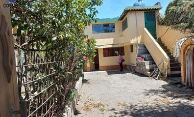 Venta de Casa con terreno en Cayambe, urbanización 1º de Mayo