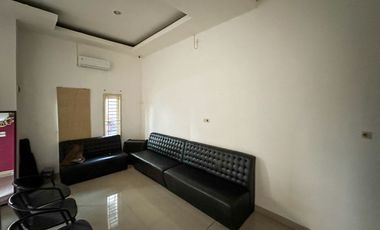 Rumah 2 Lantai 4 Kamar Dekat Uncle Loe Merbau Ilir Palembang