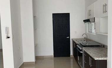 HERMOSA CASA EN PRIVADA IRLANDES SUR, ENSEGUIDA PUNTO B, ESCOBEDO.