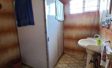 Casa con Terreno en Venta en Esquina, en Xochihuacán, Hidalgo.