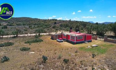 Casa con Terreno en Venta en Esquina, en Xochihuacán, Hidalgo.