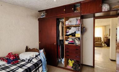 Casa con Terreno en Venta en Esquina, en Xochihuacán, Hidalgo.