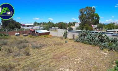 Casa con Terreno en Venta en Esquina, en Xochihuacán, Hidalgo.