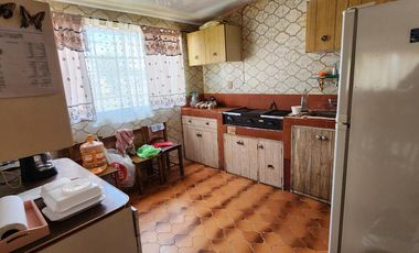 Casa con Terreno en Venta en Esquina, en Xochihuacán, Hidalgo.