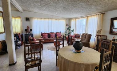 Casa con Terreno en Venta en Esquina, en Xochihuacán, Hidalgo.