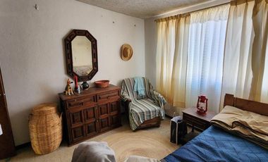 Casa con Terreno en Venta en Esquina, en Xochihuacán, Hidalgo.