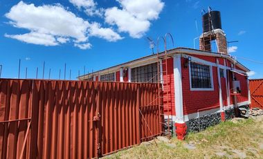 Casa con Terreno en Venta en Esquina, en Xochihuacán, Hidalgo.