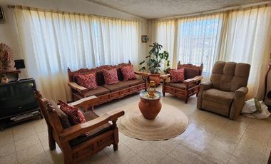 Casa con Terreno en Venta en Esquina, en Xochihuacán, Hidalgo.