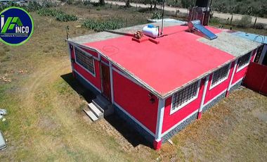 Casa con Terreno en Venta en Esquina, en Xochihuacán, Hidalgo.