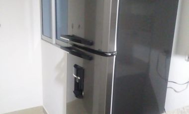 IMPERDIBLE: APARTAMENTO AMOBLADO, PARQUEADERO, ÚTIL Y LOCAL