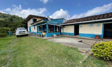 VENDO FINCA PRODUCTIVA EN FILANDIA QUINDIO 18 CUADRAS SE RECIBE ALGO EN PERMUTA