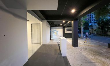 4 Storey Brand-New Apartment Building in Rizal Village, Muntinlupa City for Sale | Fretrato ID: FM210