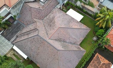 RUMAH BAGUS DEPAN TAMAN at Jl MARTIMBANG, KEBAYORAN BARU